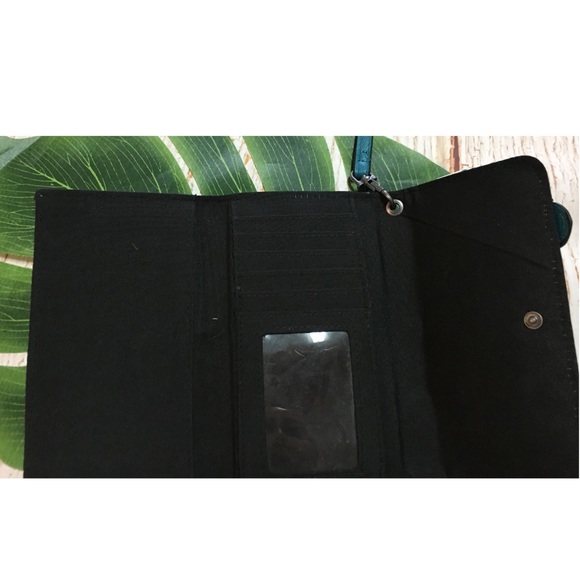 New Disney Loungefly Ariel Mermaid Wallet - Picture 5 of 8